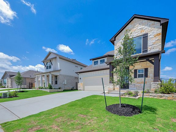 5th image of 324 Amista Dr