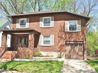 6909 Dartmouth Ave, Saint Louis, MO 63130