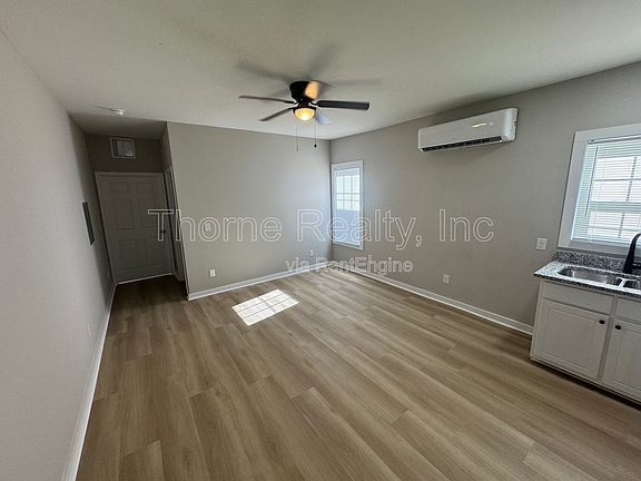 3rd image of 817 Belleview Ave