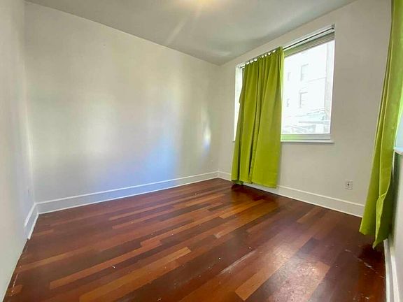 2nd image of 18 Meserole St APT 1B