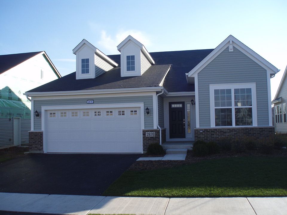 2924 Hillcrest Circle