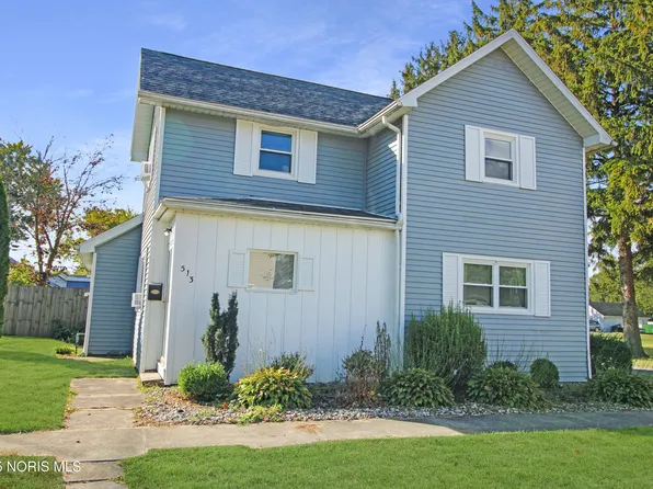 513 W Stevenson St, Gibsonburg, OH 43431