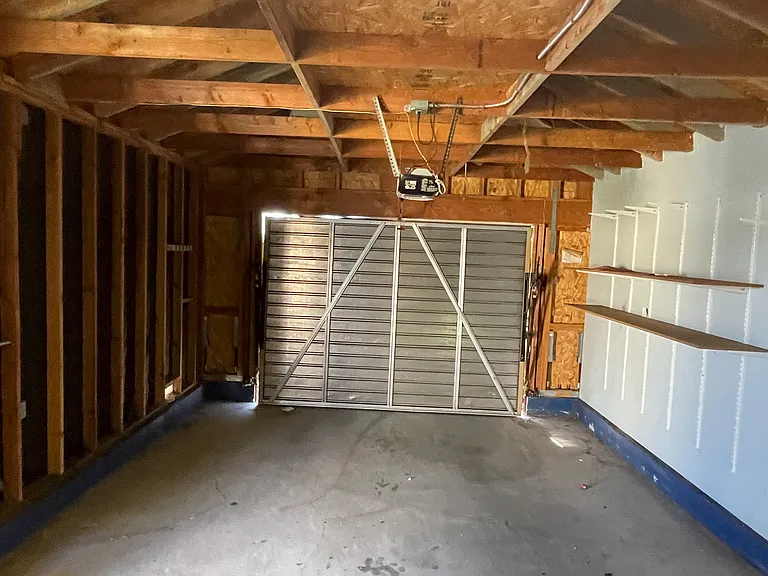 2207 Euclid Ave — Photo 29