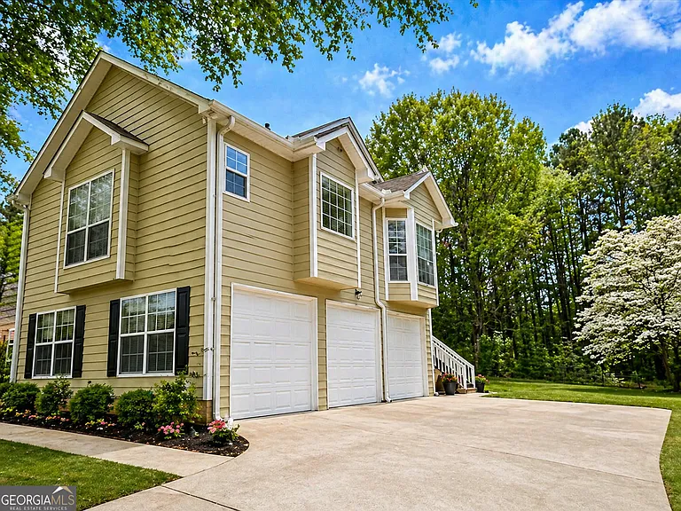 4022 Harvest Ridge Dr — Photo 2