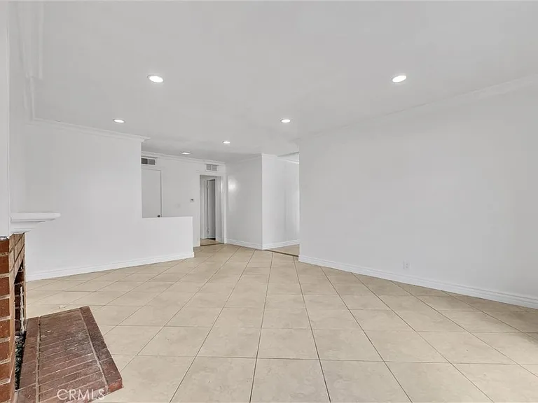 8801 Mays Ave — Photo 5