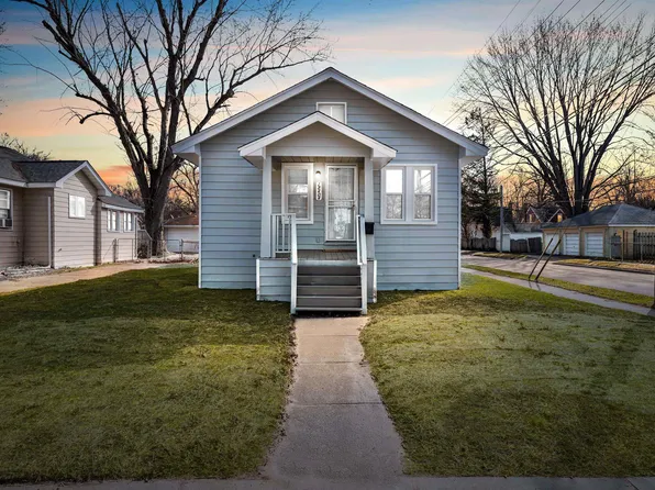 18404 Dalby, Redford, MI 48240