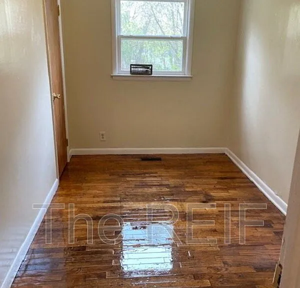 1080 E Cornell Ave — Photo 1