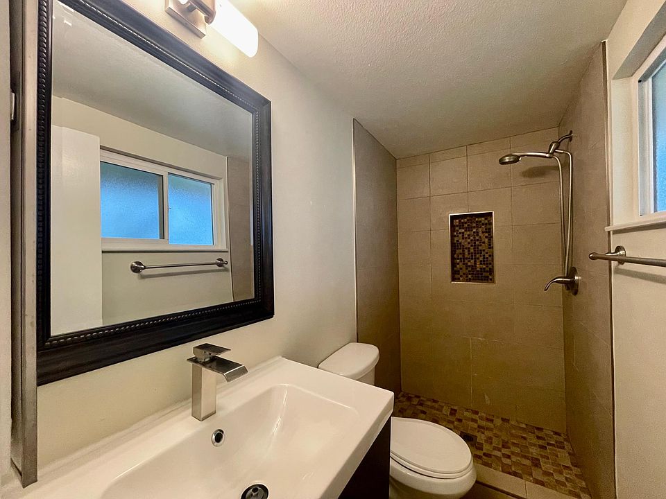 1st image of 21531 Lost River Dr