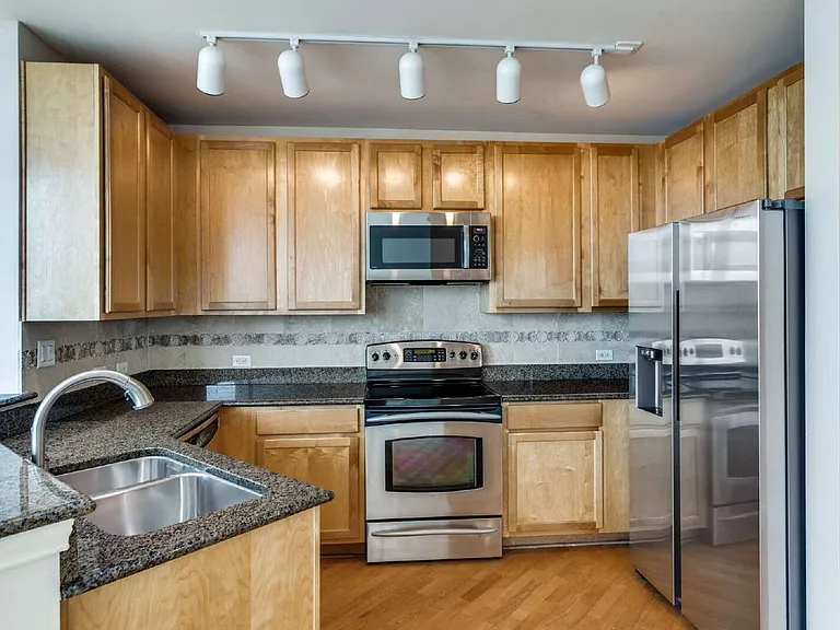 500 Throckmorton St #1206 — Photo 4