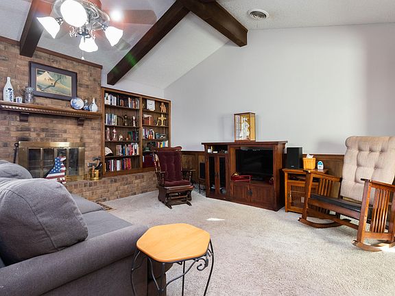 5th image of 7806 Cervin Dr
