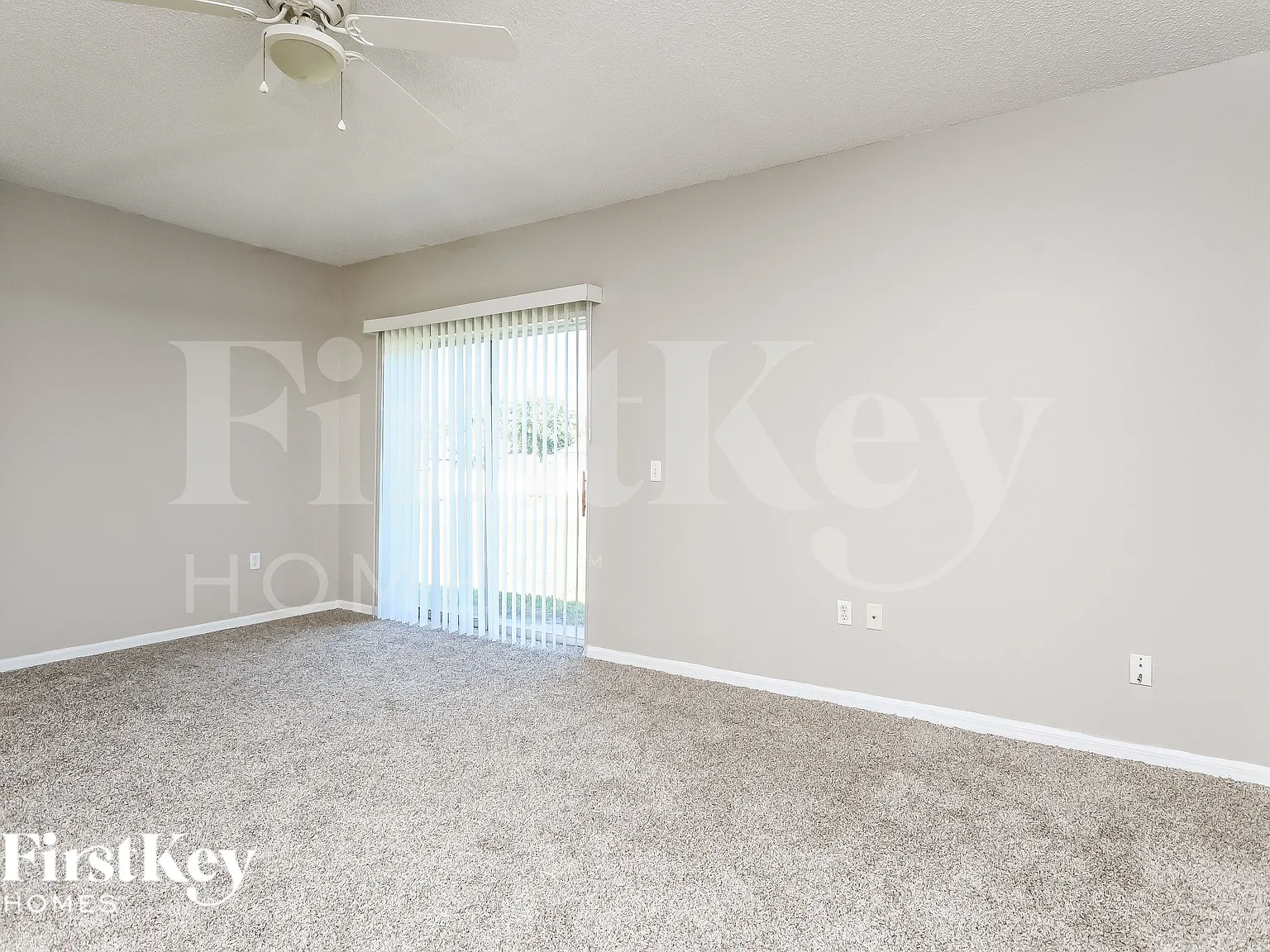 3 bed, 2.0 bath, 1176 sqft, $1,375 — Photo 3