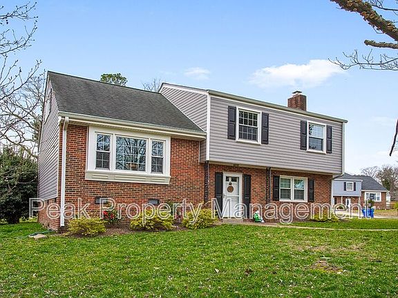 2nd image of 4001 Halrose Ct