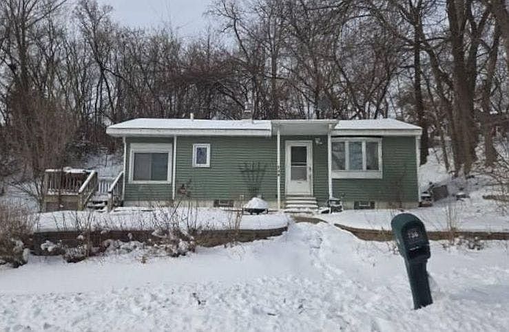 1st image of 736 Concord St