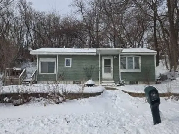 736 Concord St, Saint Paul, MN 55107