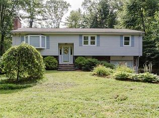 170 Hudson Rd, Stow, MA 01775
