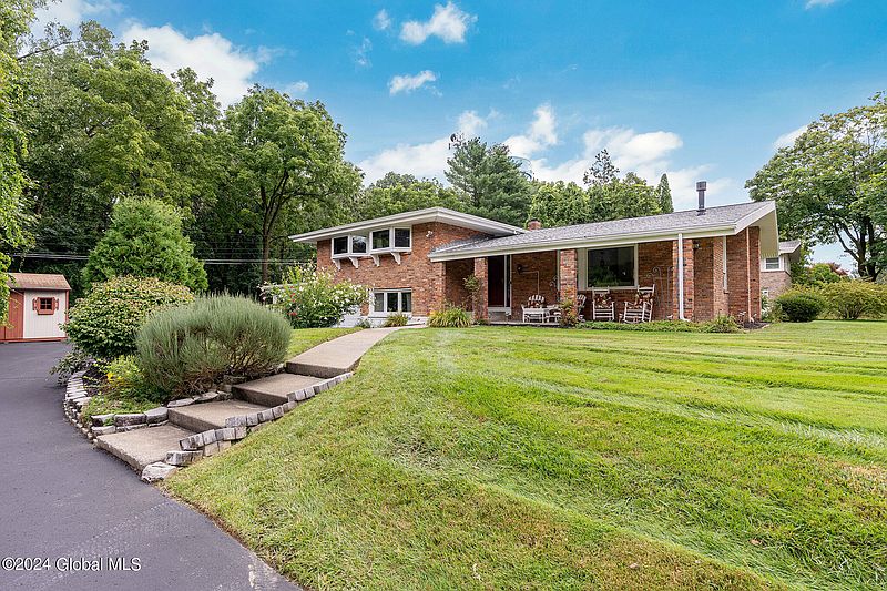 2nd image of 26 Campus View Drive