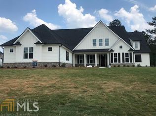 465 Discovery Lake Dr, Fayetteville, GA 30215