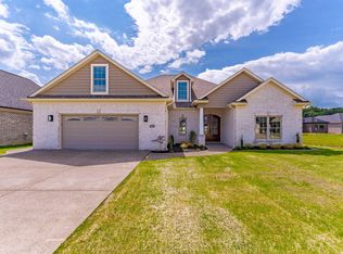 3514 Sand Dr, Newburgh, IN 47630