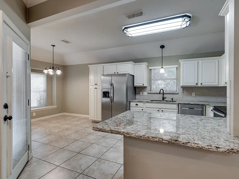 1001 Porter Pl — Photo 13