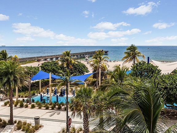 Direct ocean views from unit