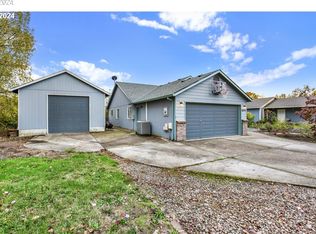 2074 SW Alexandria St, McMinnville, OR 97128