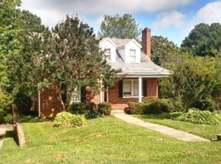 317 S Lamar St, Roxboro, NC 27573