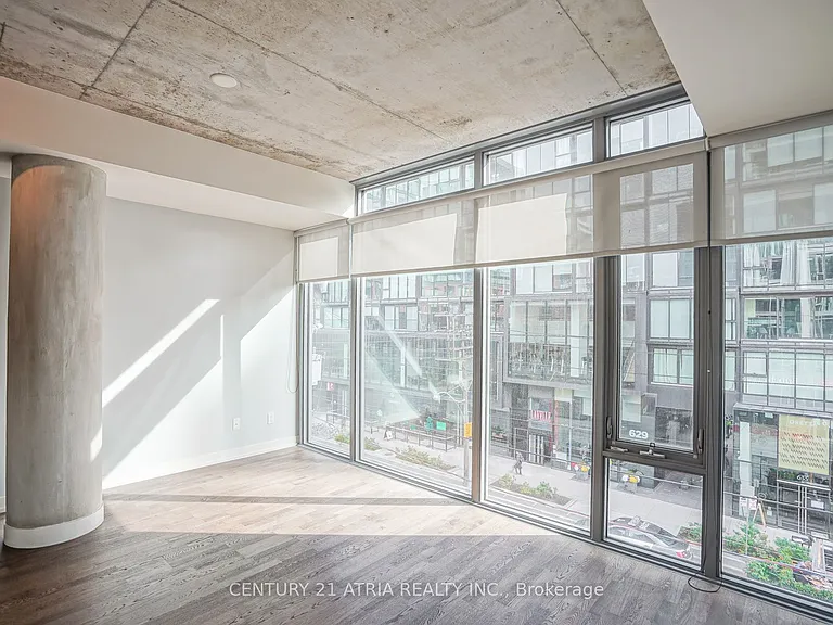 650 King St W #311 — Photo 21