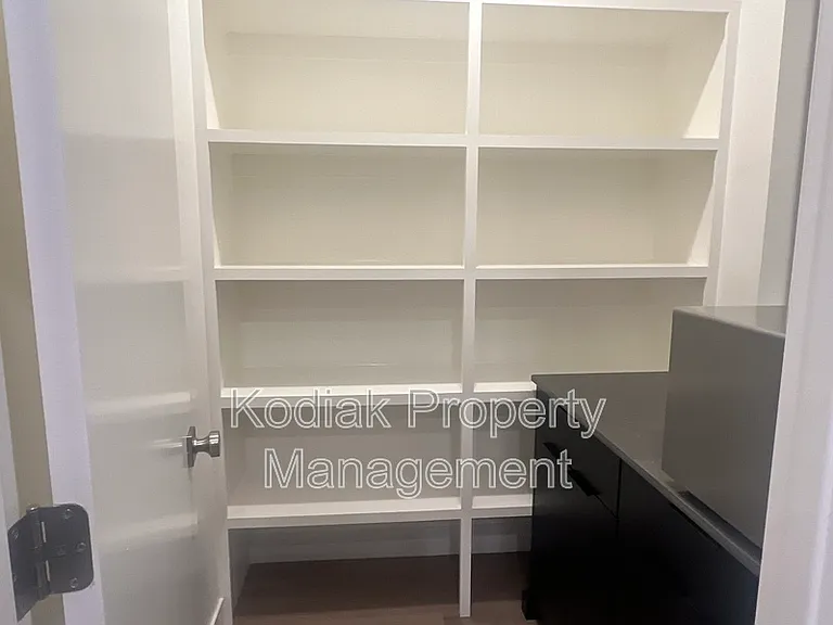 765 N 400 W #204 — Photo 6