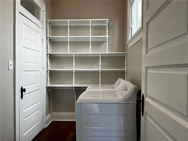 4435 Loyola Ave — Photo 14