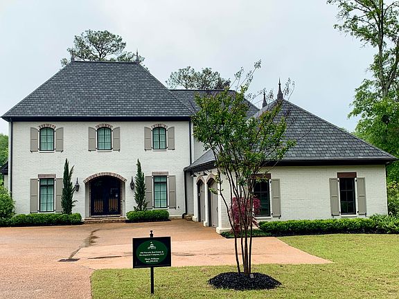2nd image of 54 Rosewood Dr
