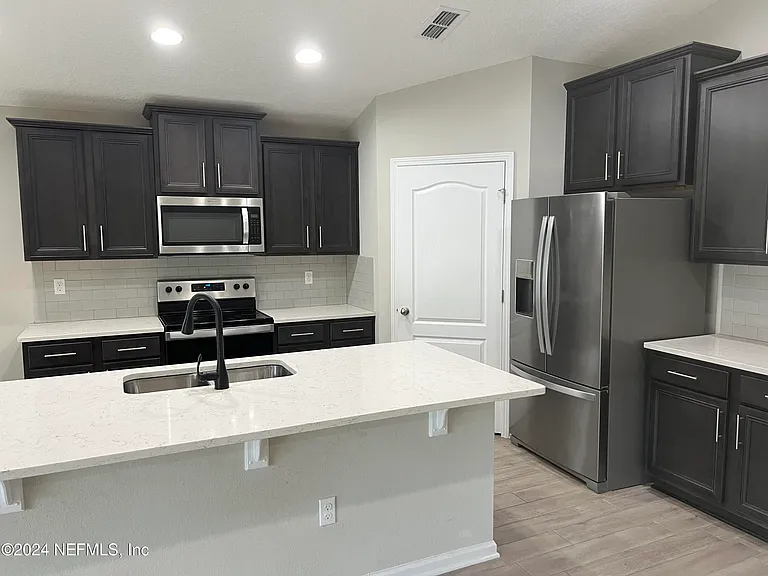 494 Northside Dr S — Photo 11