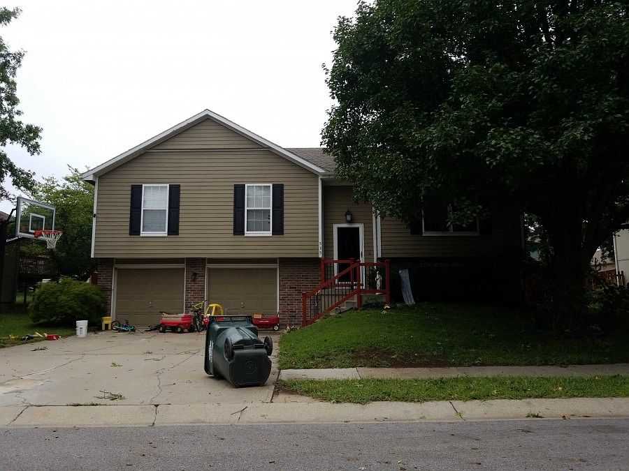 1st image of 535 NE Summit Dr