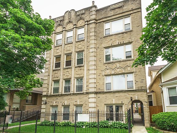 2nd image of 3335 W Belle Plaine Ave APT 2A