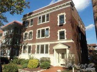 6325 Southwood Ave, Saint Louis, MO 63105