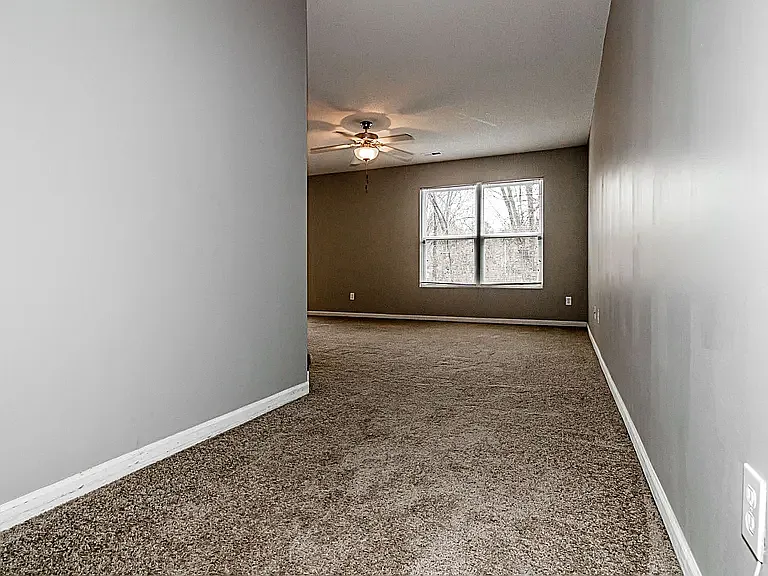 3 bed, 2.5 bath, 1680 sqft, $1,500 — Photo 3