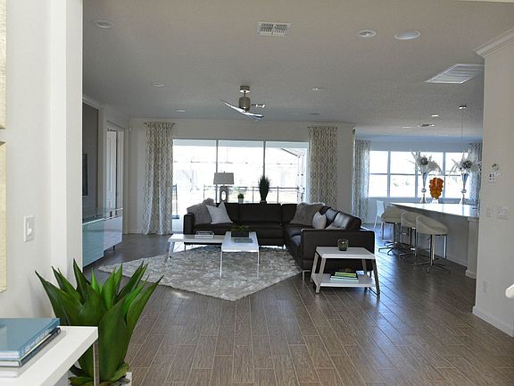 3rd image of 567 Marcello Blvd