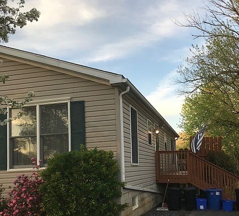 5th image of 937 Green St