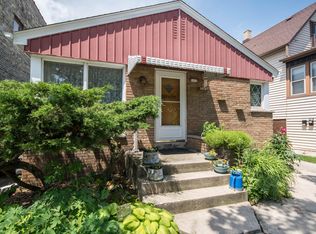 5215 S Lake Dr, Cudahy, WI 53110