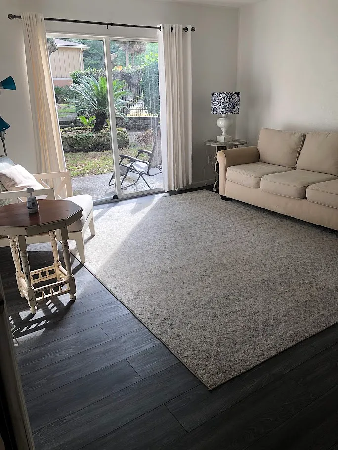 2 bed, 900 sqft, $1,600 — Photo 2
