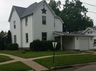 302 N Willis St, Stockton, IL 61085