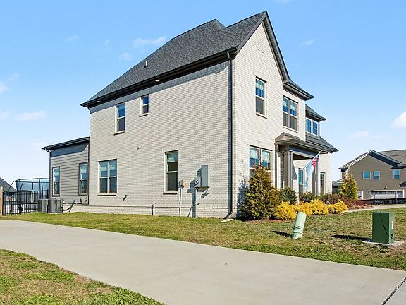 2nd image of 194 Phillips Bnd