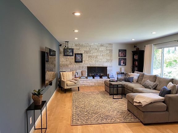 5th image of 20661 Carniel Ave