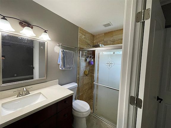 5th image of 4620 Meadow Green Trl #4620
