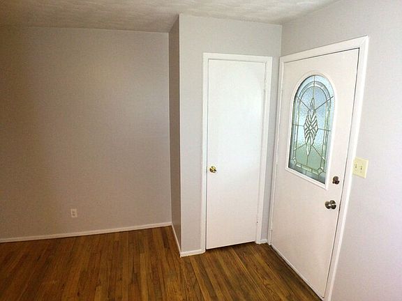 4th image of 111 N Grant St