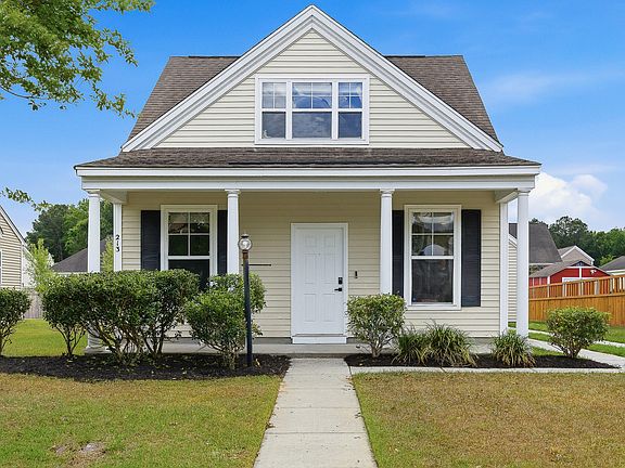 2nd image of 213 Killarney Trl