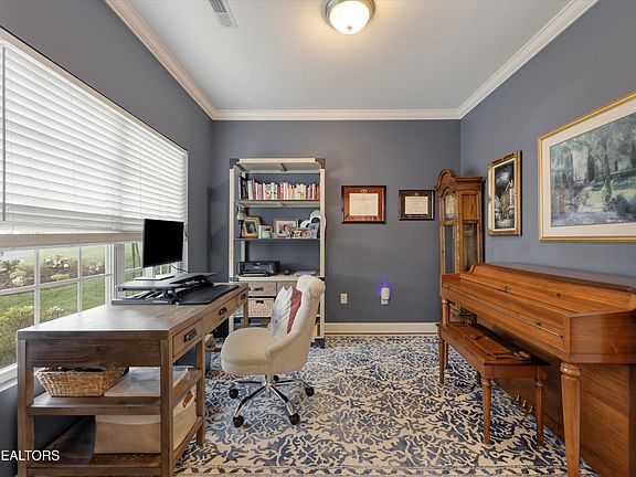 3rd image of 9605 Haversack Dr