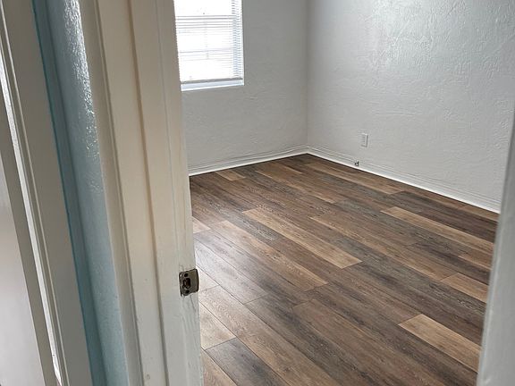 5th image of 2412 Tulane Ave