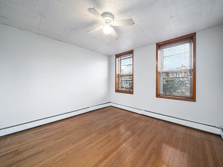 150 North St #3 — Photo 6