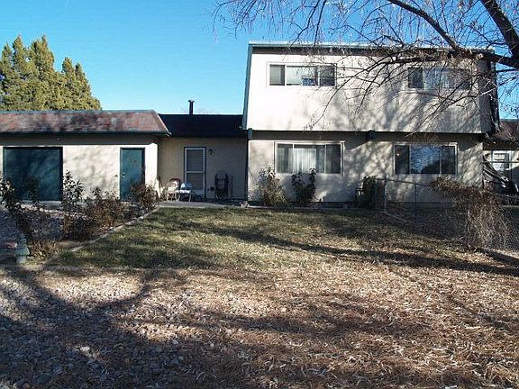 2nd image of 25 Villa Dr #27