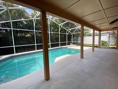 2nd image of 2840 Hoffman Dr
